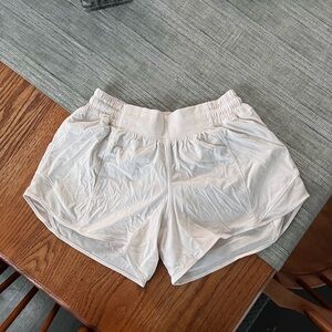 Lululemon - White Hotty Hot shorts size 6